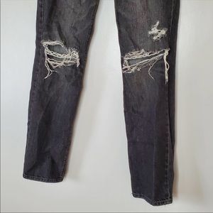 American Eagle 90's Boyfriend Black Wash Button Fly Distressed Denim 2 LONG